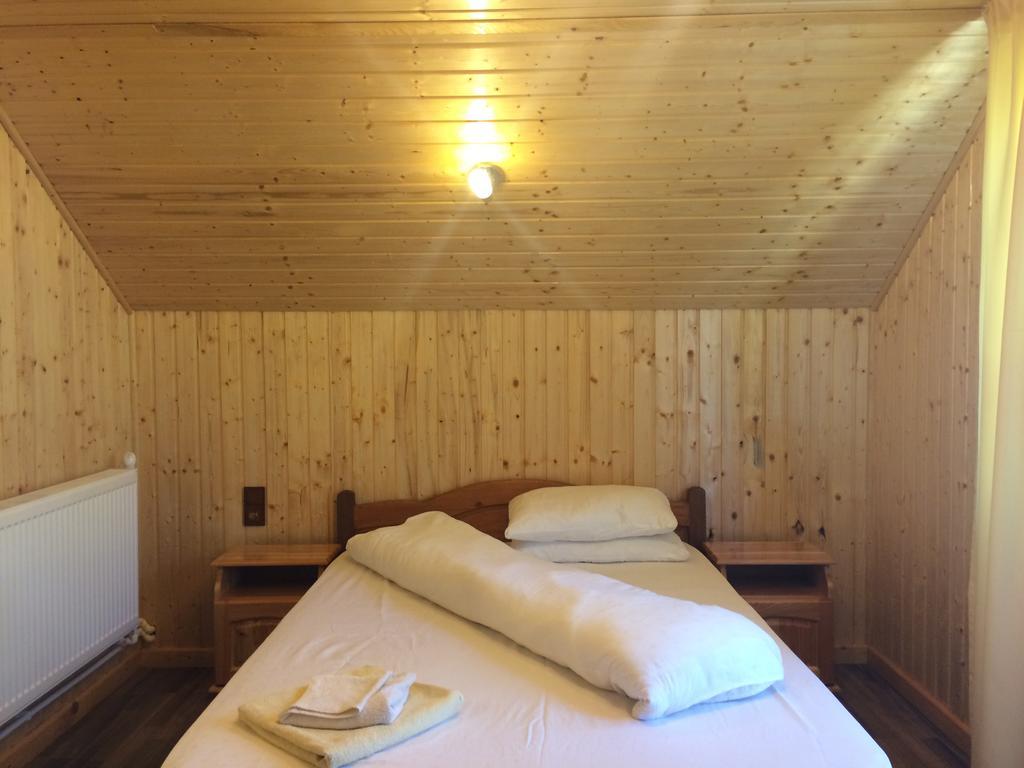 Cabana 7 Brazi Poiana Mărului Esterno foto
